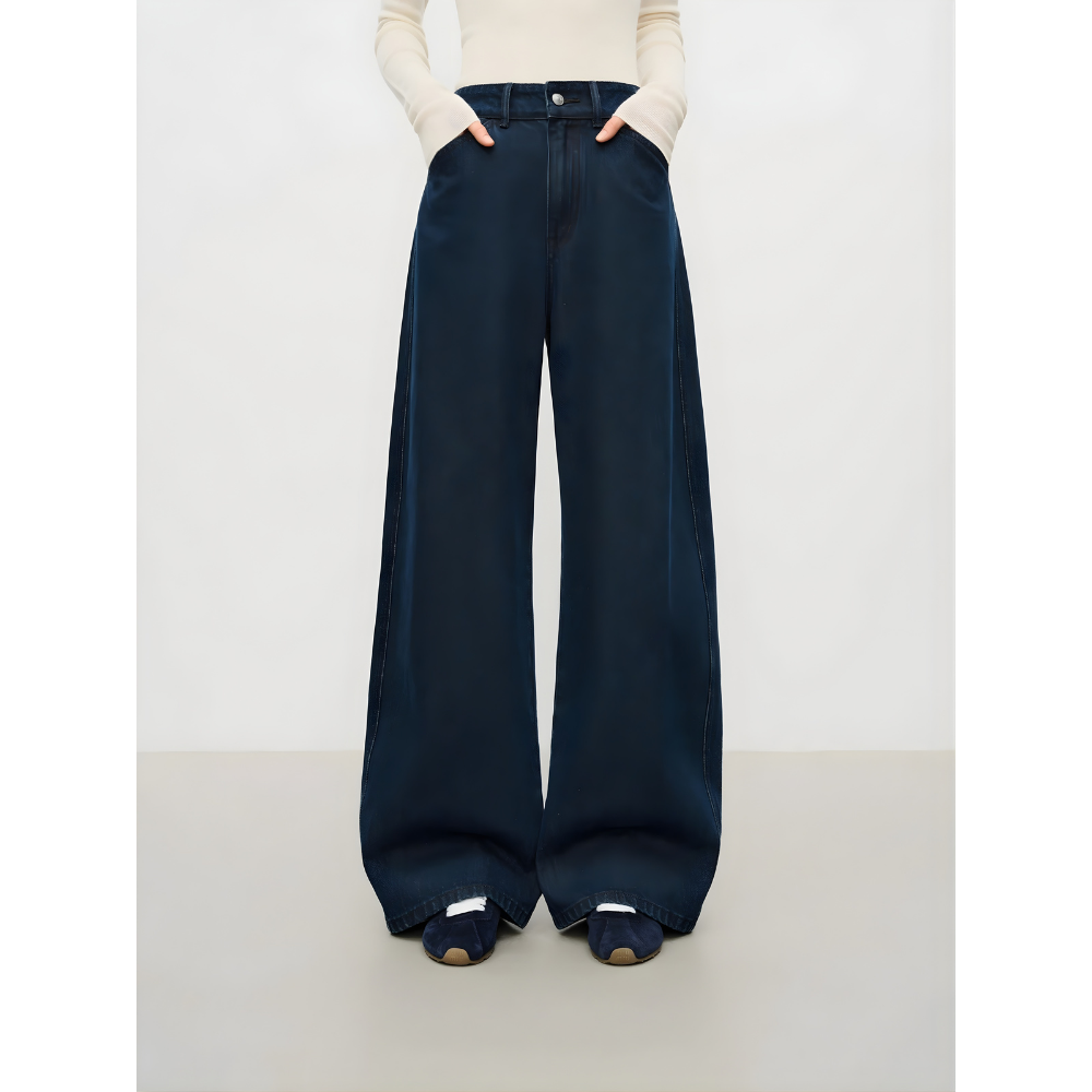 Loose Fit Scimitar Jeans