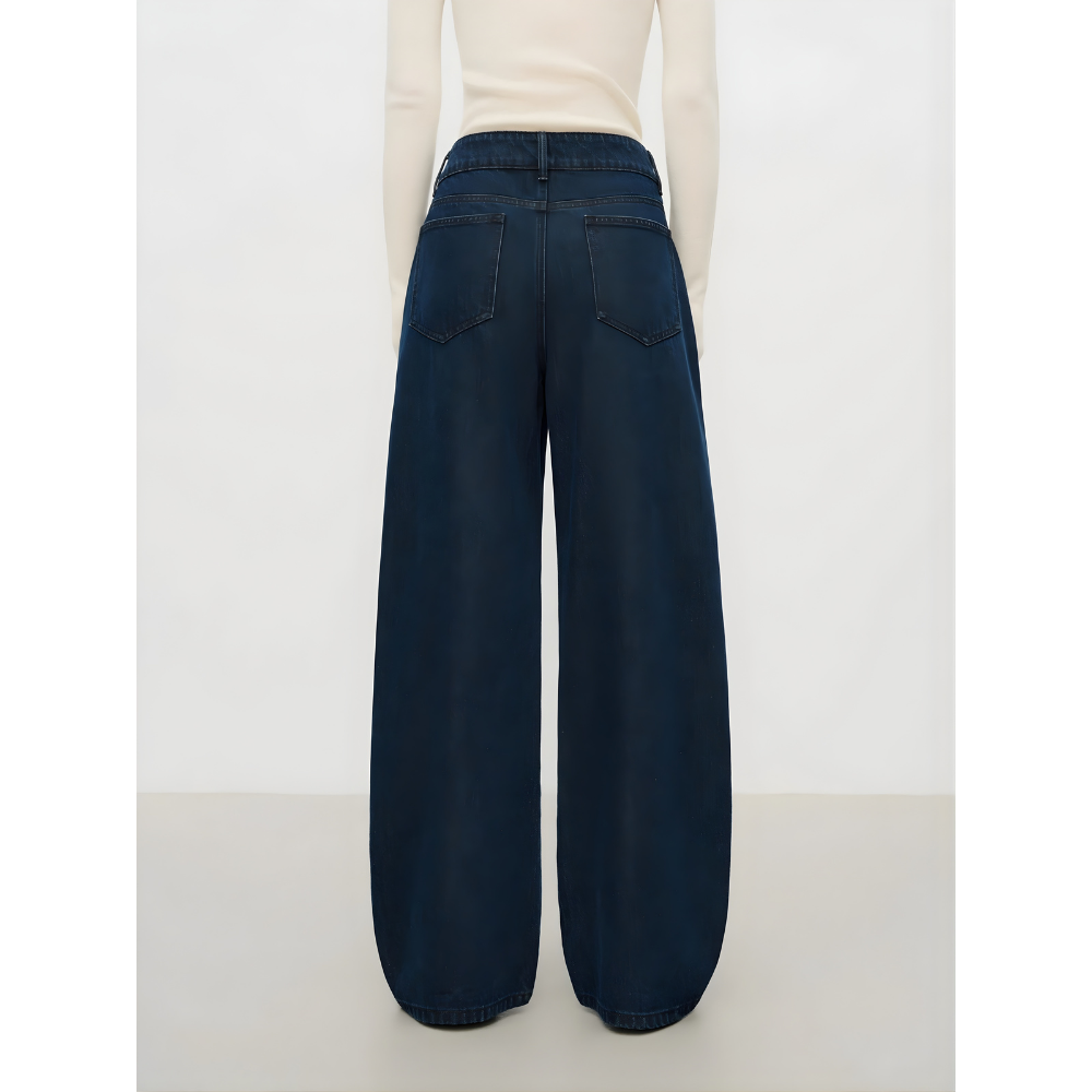 Loose Fit Scimitar Jeans