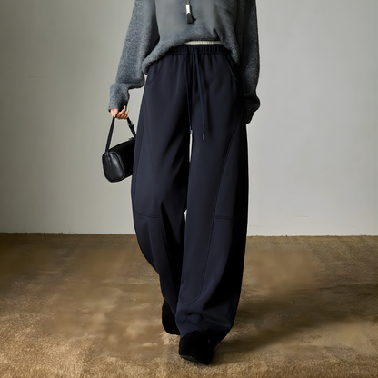 Hip to Leg Curving Line Pants