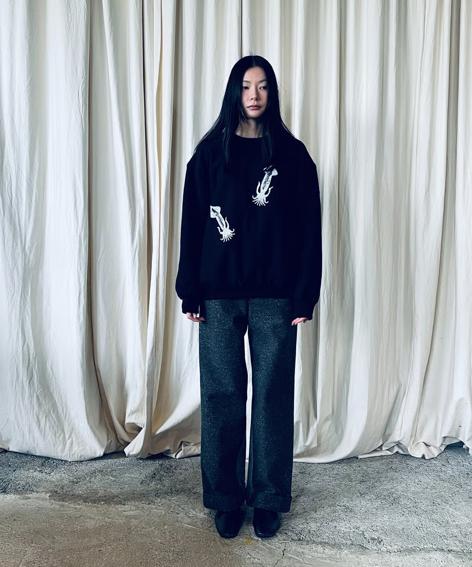 black ika sweat