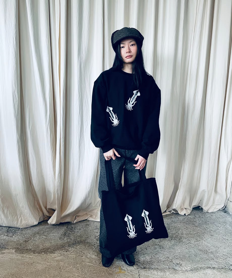 black ika sweat
